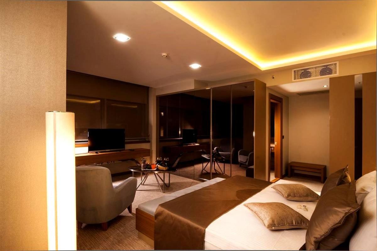 Majura Hotel Business Izmir Exterior photo