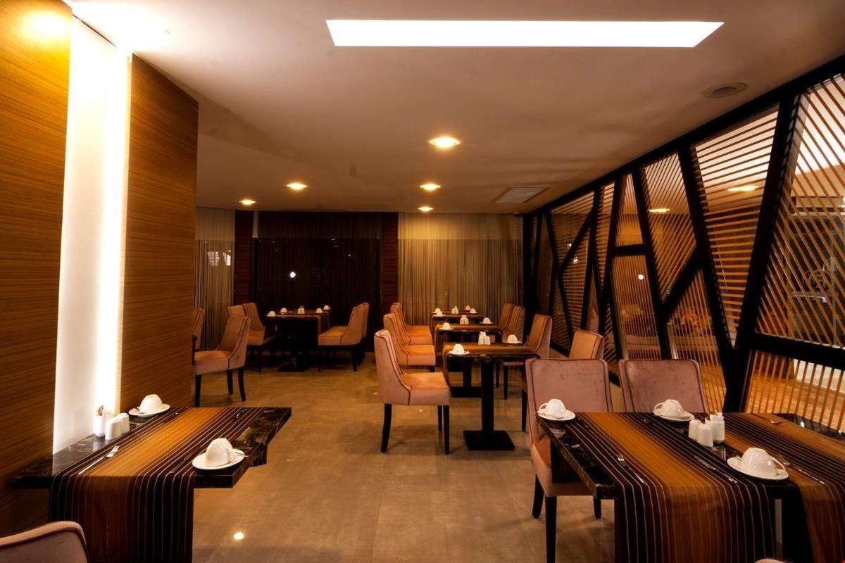 Majura Hotel Business Izmir Exterior photo