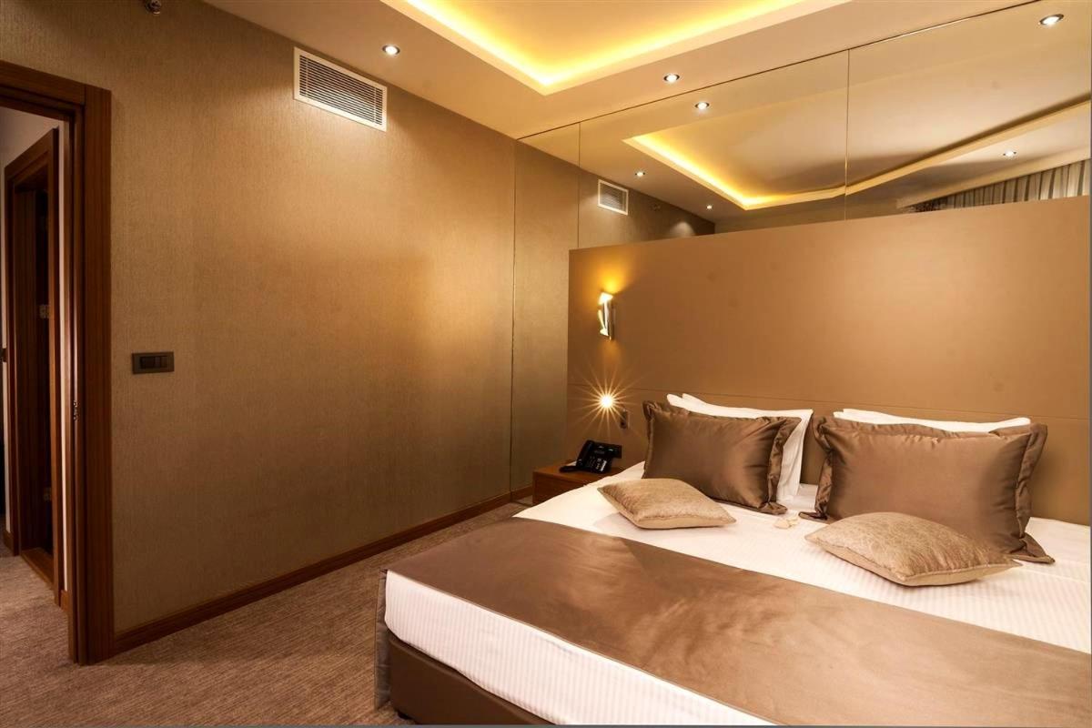 Majura Hotel Business Izmir Exterior photo